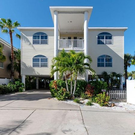 Sea Side 102 Beachfront Sleeps 8 Clearwater Beach Extérieur photo