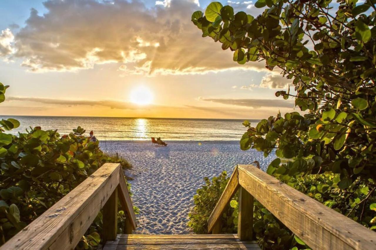 Sea Side 102 Beachfront Sleeps 8 Clearwater Beach Extérieur photo