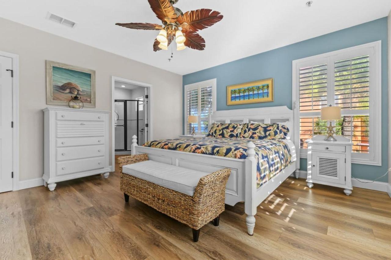 Sea Side 102 Beachfront Sleeps 8 Clearwater Beach Extérieur photo